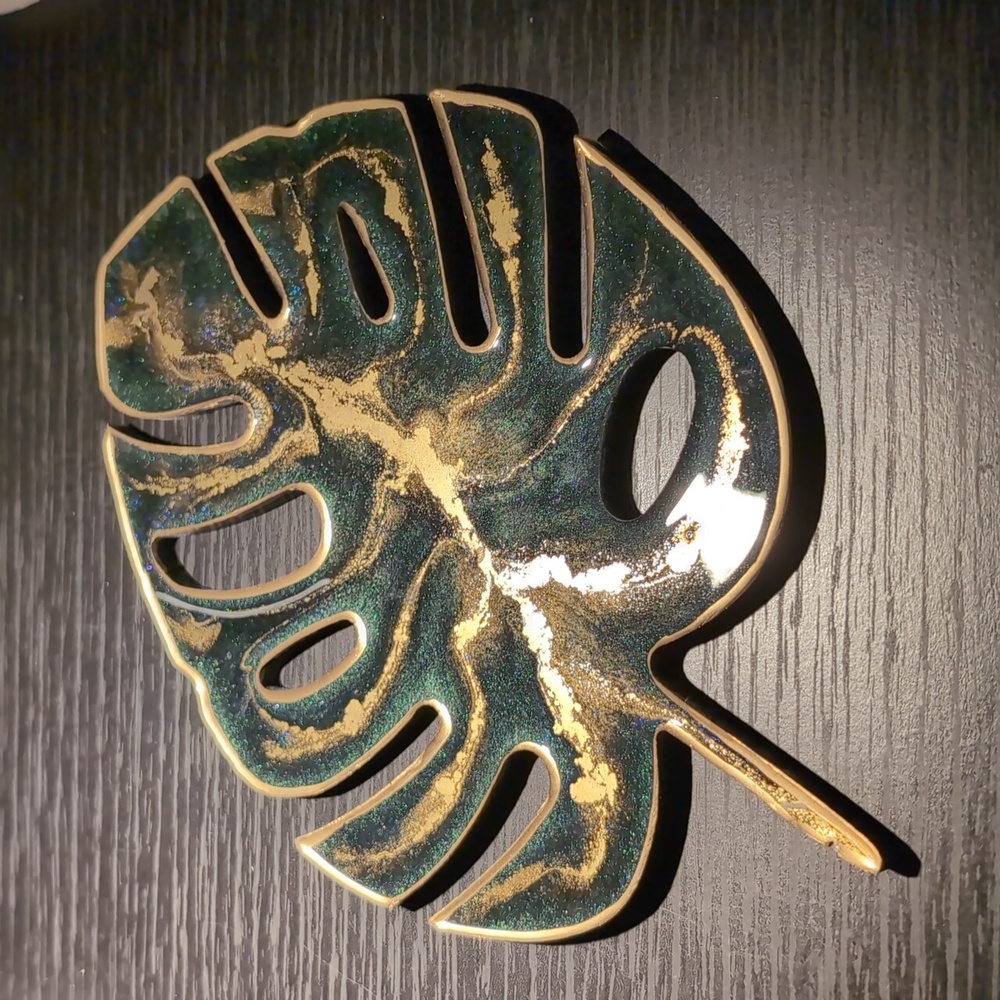 Monstera Resin Tray